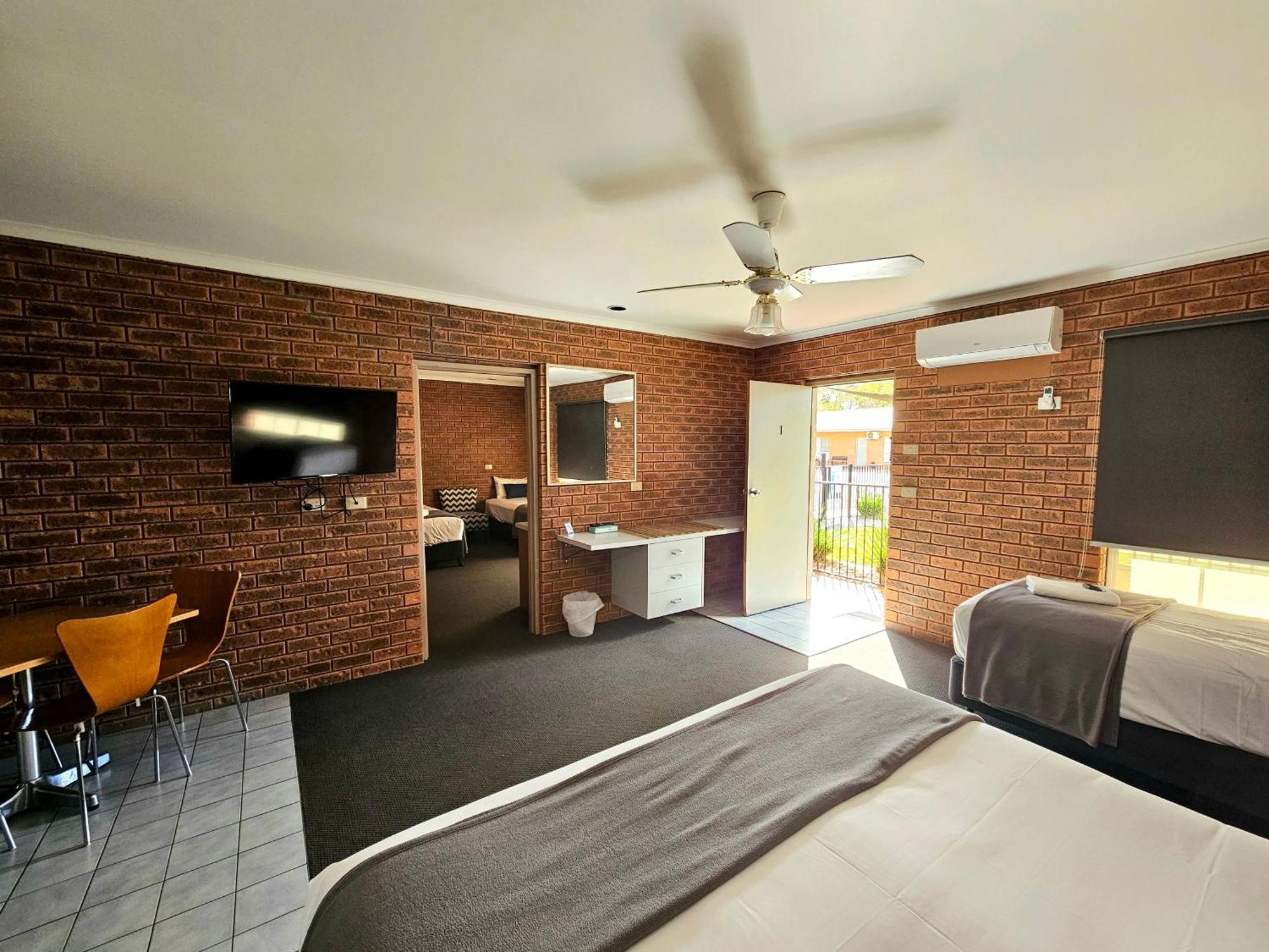 Bridge Motor Inn Tocumwal Ngoại thất bức ảnh